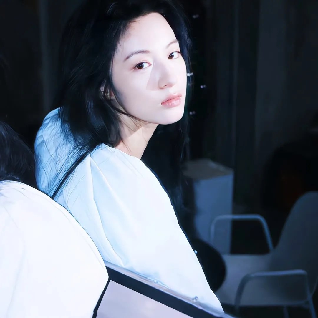 《噬血地铁站》